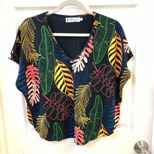 Fighting Eel Leaves Spandex V-Neck Top